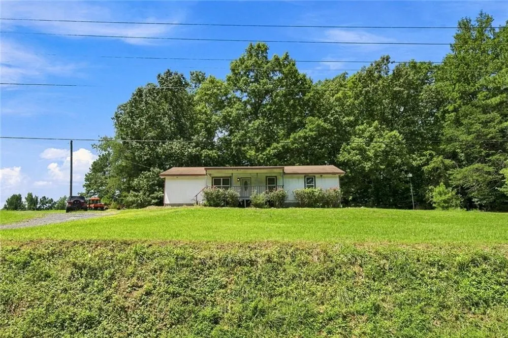 2820 Quarles Road Rocky Face, GA 30740