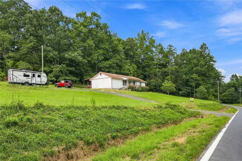 2820 Quarles Road Rocky Face, GA 30740