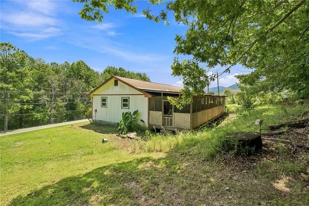 2820 Quarles Road Rocky Face, GA 30740