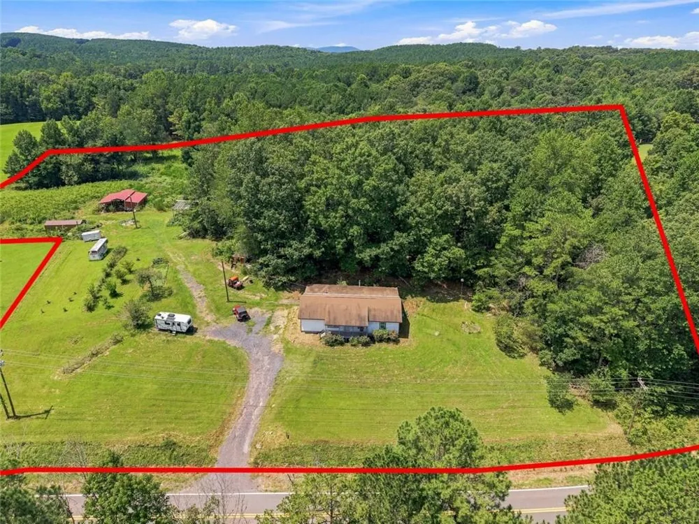 2820 Quarles Road Rocky Face, GA 30740