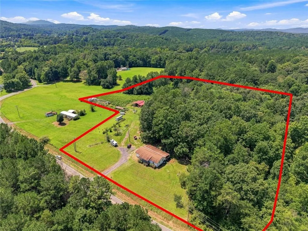 2820 Quarles Road Rocky Face, GA 30740