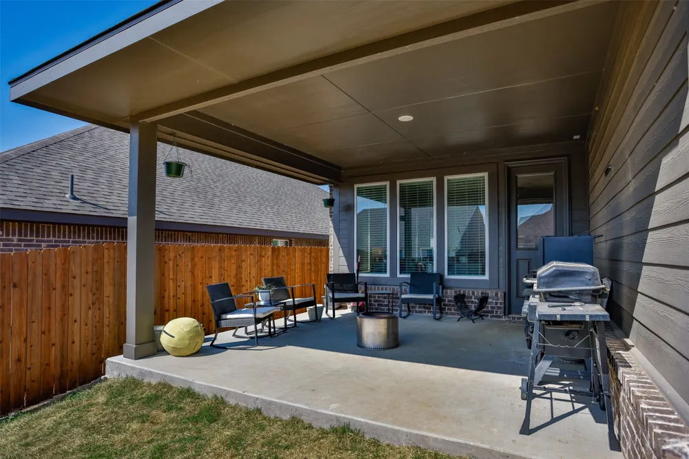 3520 Austin Street Gainesville, TX 76240