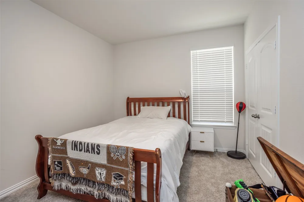 3520 Austin Street Gainesville, TX 76240
