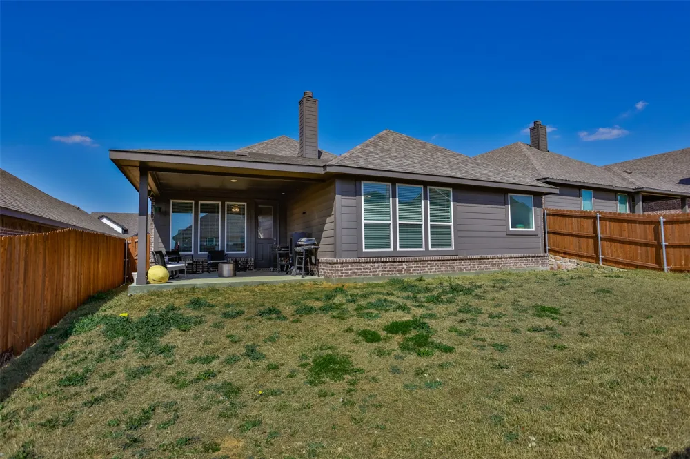 3520 Austin Street Gainesville, TX 76240
