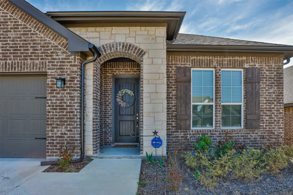 3520 Austin Street Gainesville, TX 76240