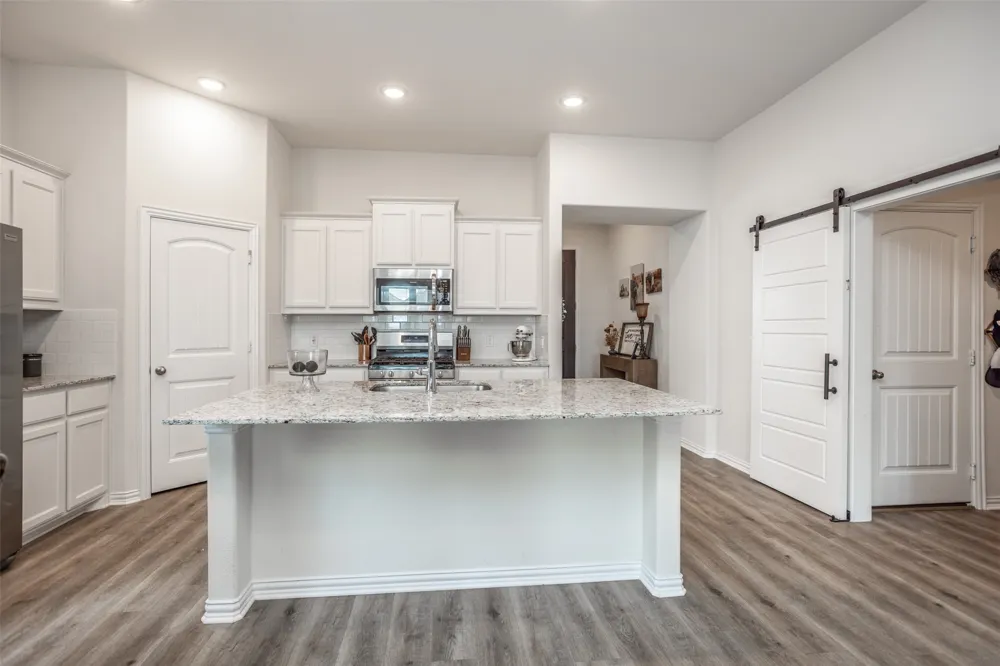 3520 Austin Street Gainesville, TX 76240