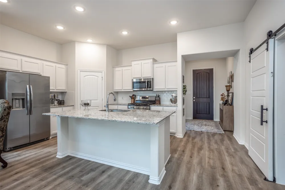3520 Austin Street Gainesville, TX 76240