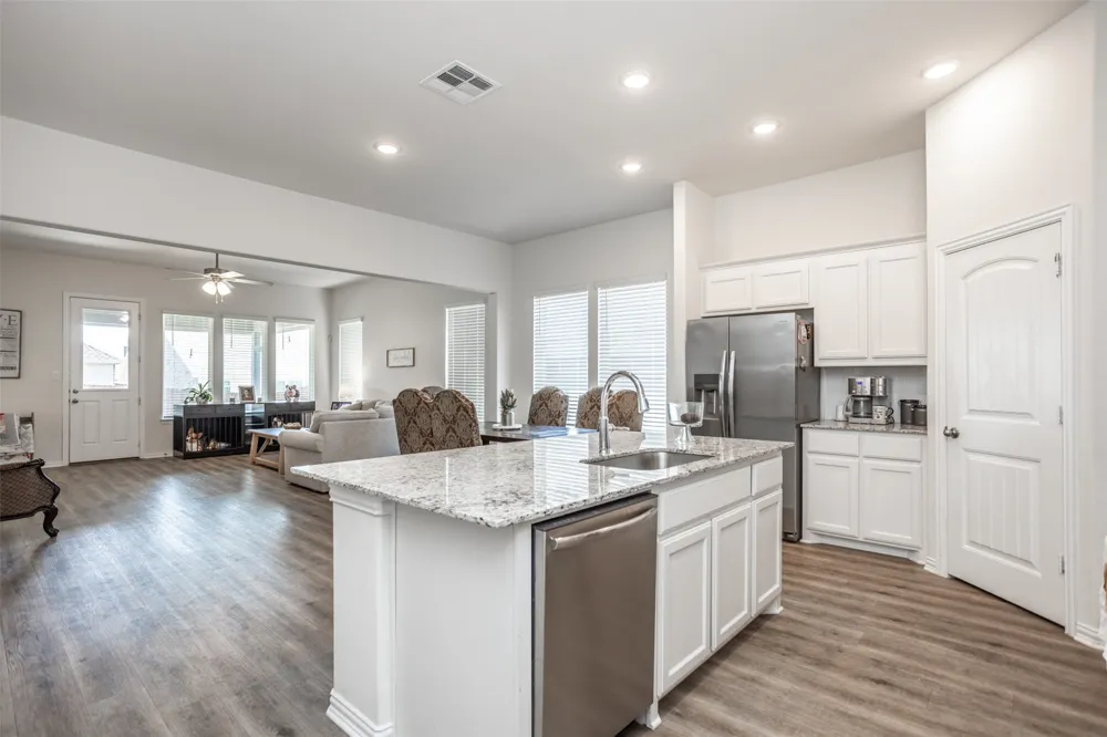 3520 Austin Street Gainesville, TX 76240