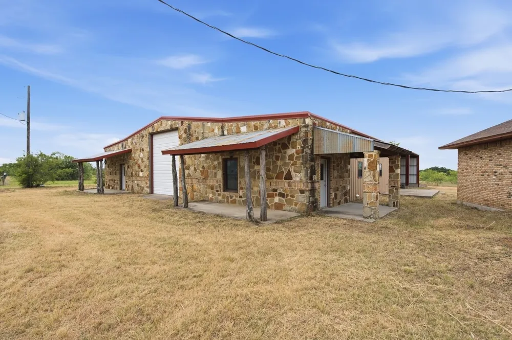 431 Hcr 2133 Whitney, TX 76692