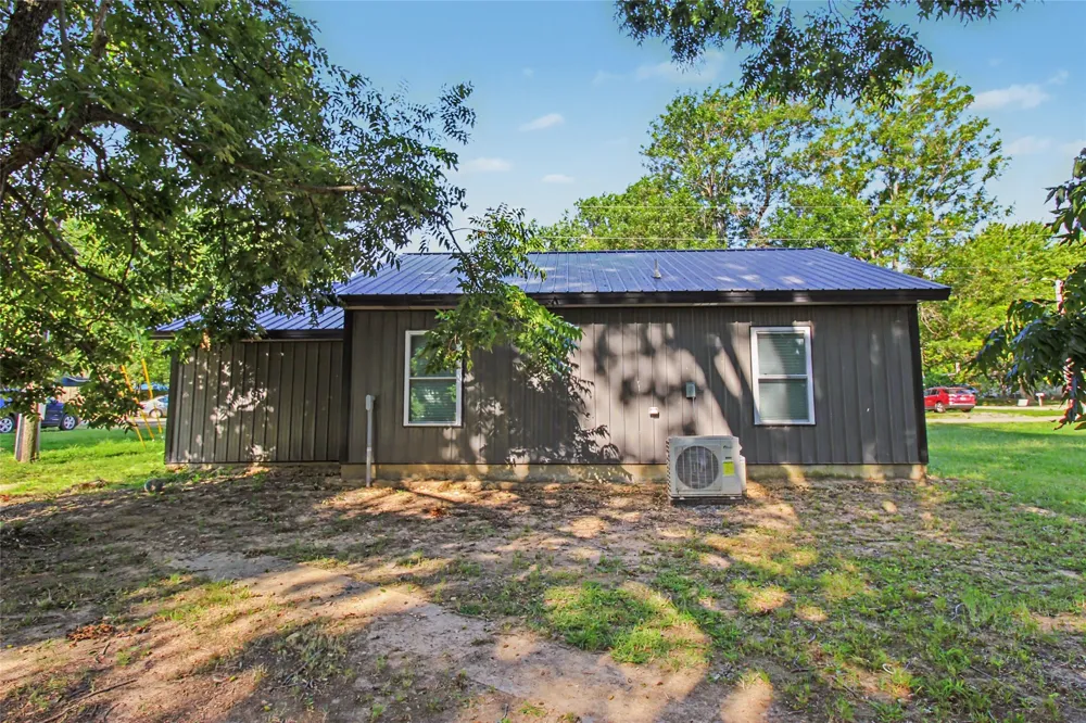 1415 S Locust Avenue Westville, OK 74965