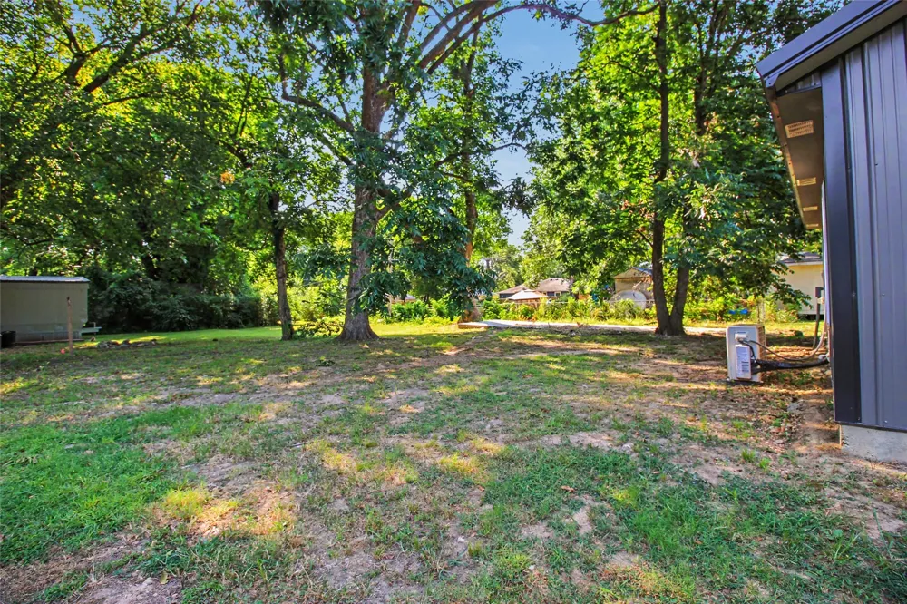 1415 S Locust Avenue Westville, OK 74965