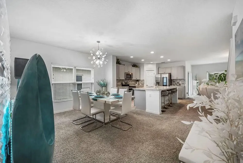 535 DARSHIRE AVENUE Eustis, FL 32736