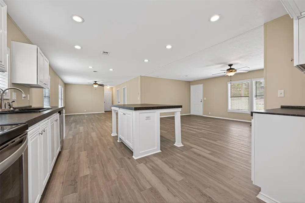 15933 W Relza Drive Splendora, TX 77372