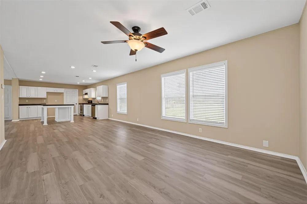 15933 W Relza Drive Splendora, TX 77372