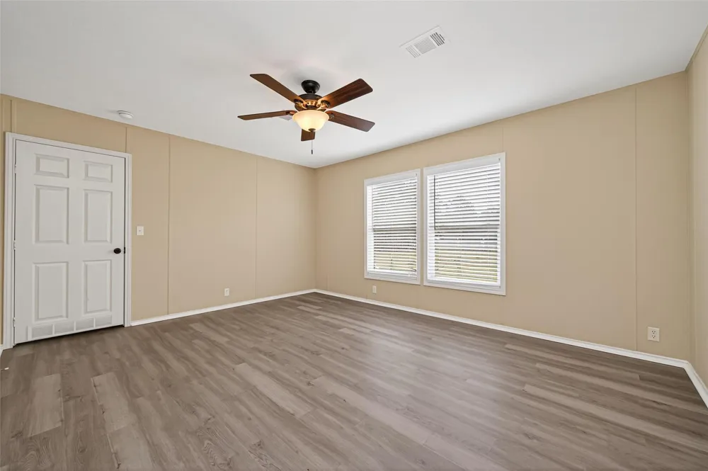 15933 W Relza Drive Splendora, TX 77372