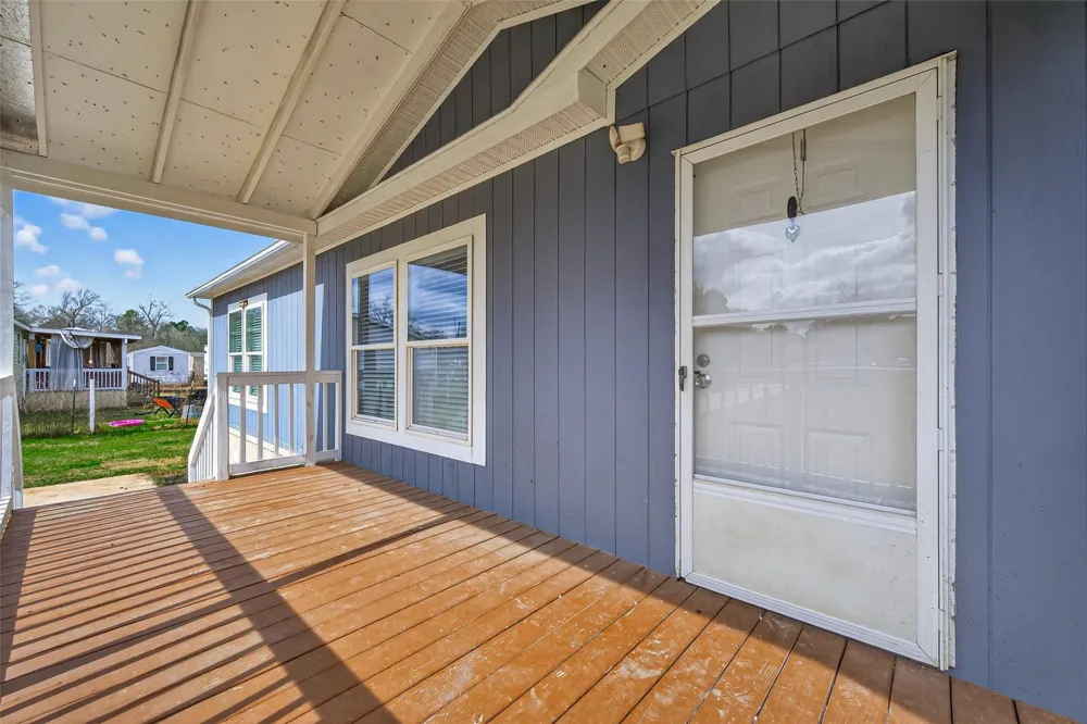 15933 W Relza Drive Splendora, TX 77372