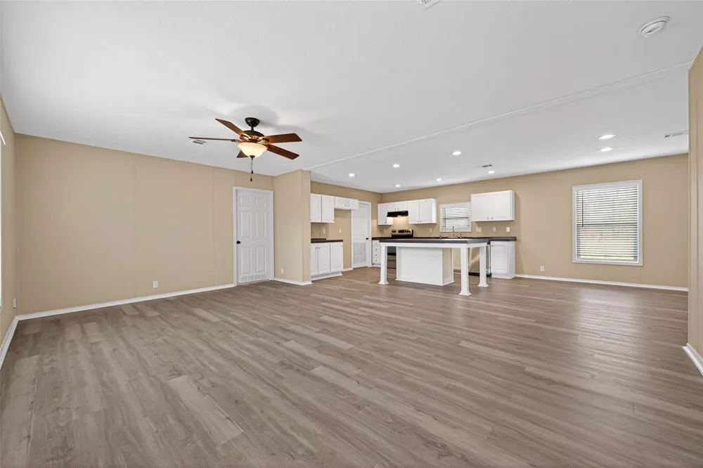 15933 W Relza Drive Splendora, TX 77372