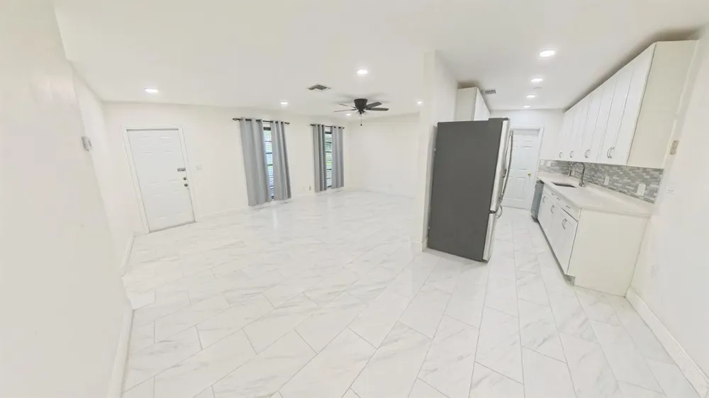 341 HENTHORNE DRIVE Palm Springs, FL 33461