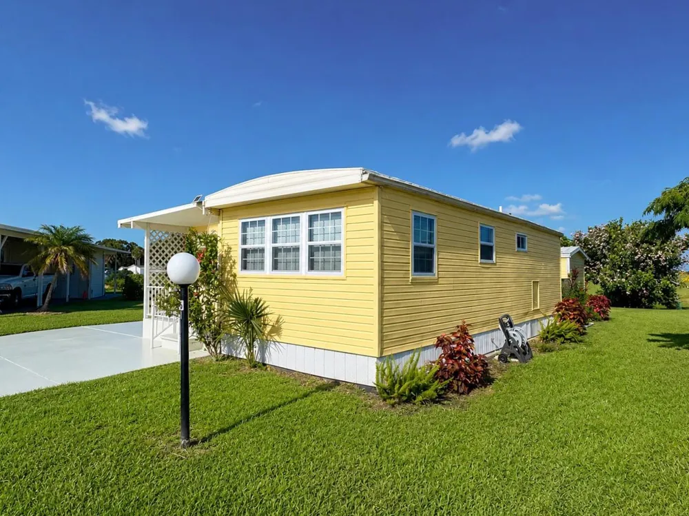 1601 US HIGHWAY 441 SE #61 Okeechobee, FL 34974