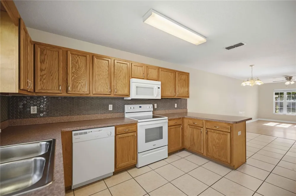 3630 NE 8TH PLACE #203 ocala, FL 34470