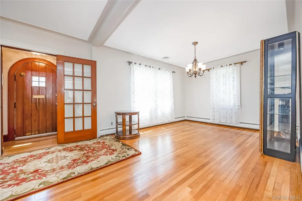 83 Village Line Road Babylon, NY 11702