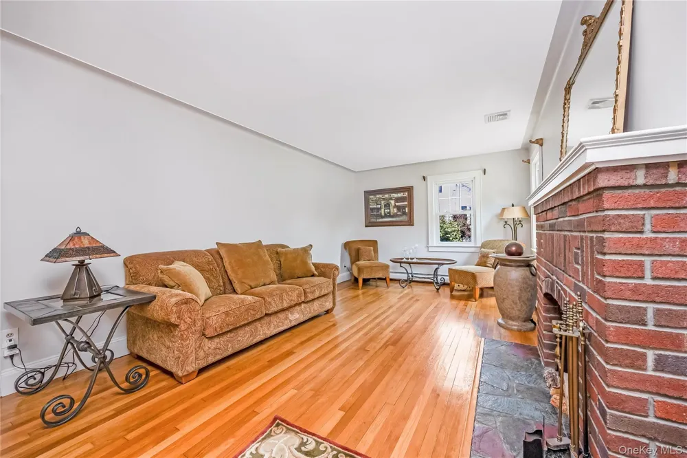 83 Village Line Road Babylon, NY 11702