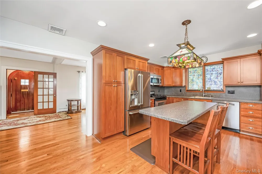 83 Village Line Road Babylon, NY 11702