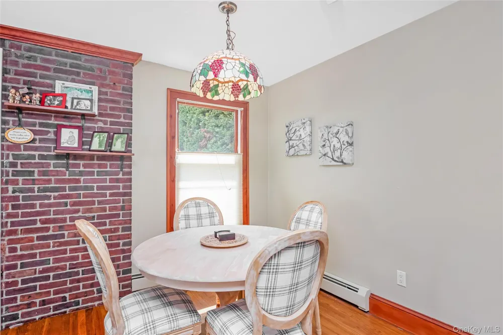 83 Village Line Road Babylon, NY 11702