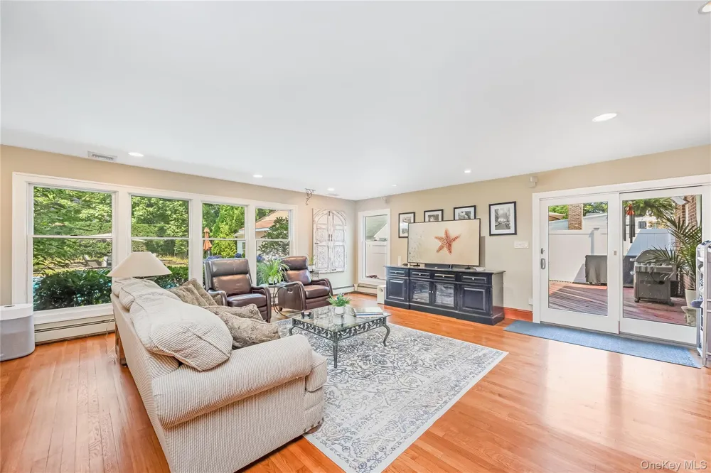 83 Village Line Road Babylon, NY 11702