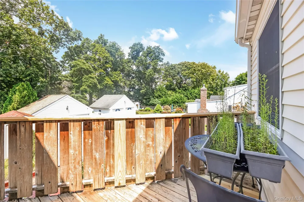 83 Village Line Road Babylon, NY 11702