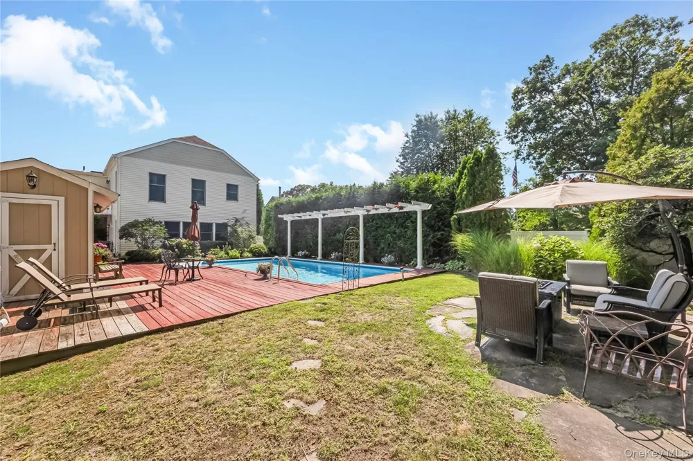 83 Village Line Road Babylon, NY 11702