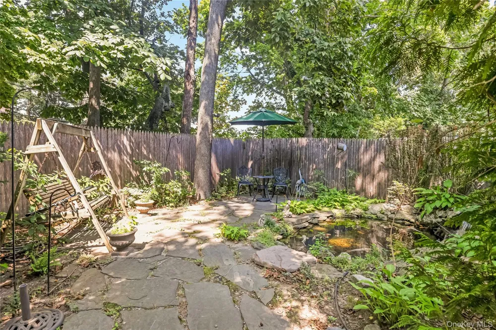 83 Village Line Road Babylon, NY 11702