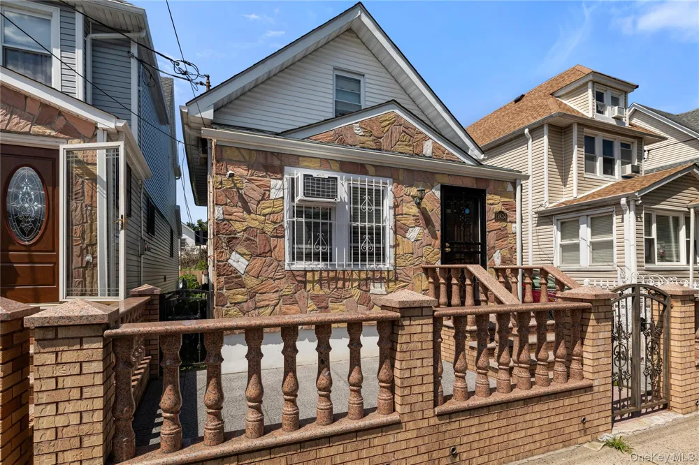 124-34 135th Place South Ozone Park, NY 11420