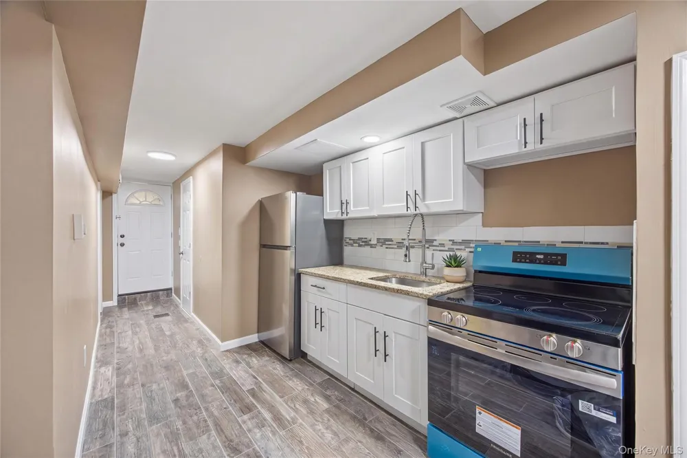 3243 Corsa Avenue Bronx, NY 10469