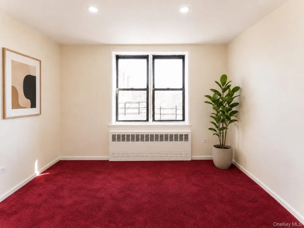 87-70 173rd St #7h Jamaica, NY 11432
