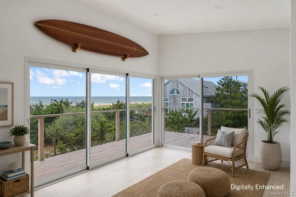 65 Island Walk Lonelyville, NY 11706