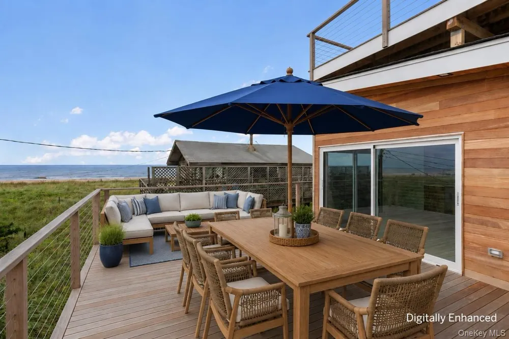 65 Island Walk Lonelyville, NY 11706