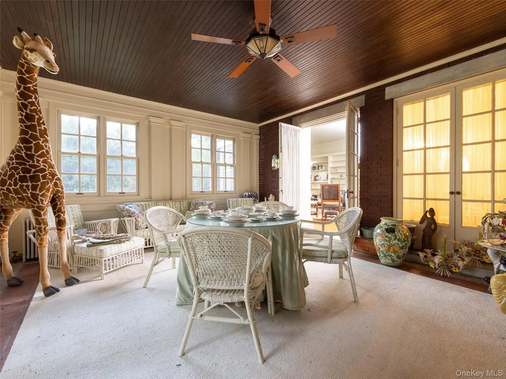 63 Colonial Avenue Warwick, NY 10990