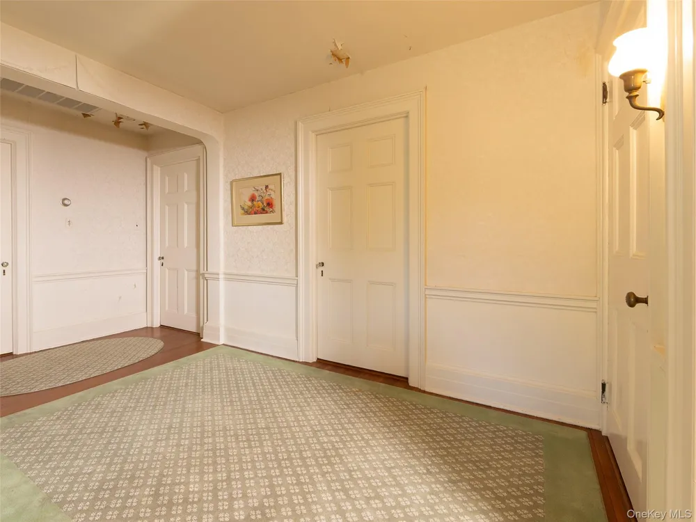 63 Colonial Avenue Warwick, NY 10990