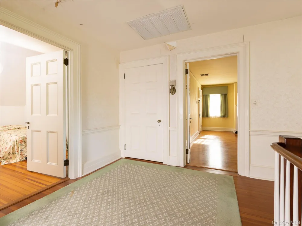 63 Colonial Avenue Warwick, NY 10990