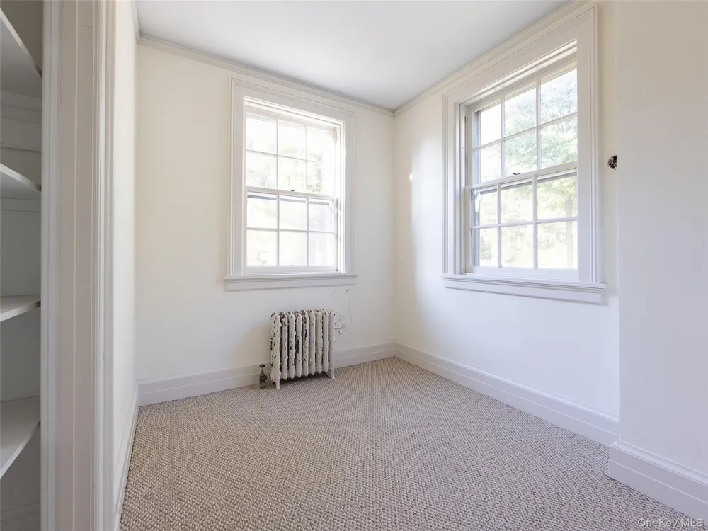 63 Colonial Avenue Warwick, NY 10990