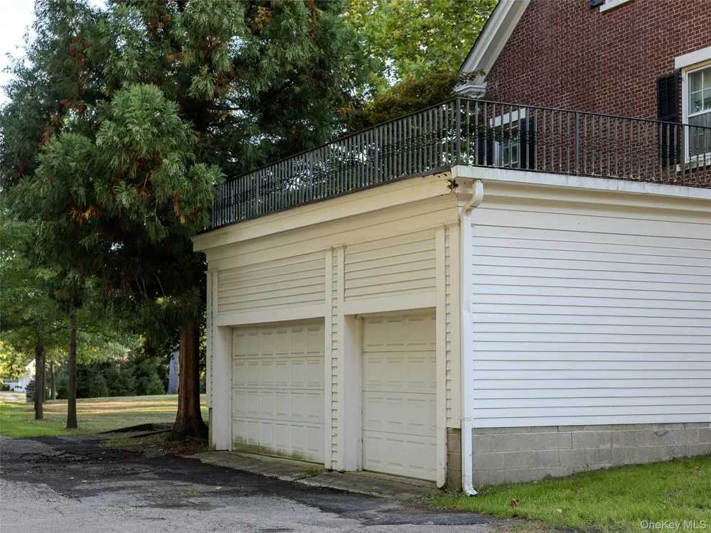 63 Colonial Avenue Warwick, NY 10990