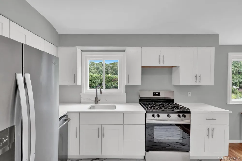 727 Peter Paul Drive West Islip, NY 11795