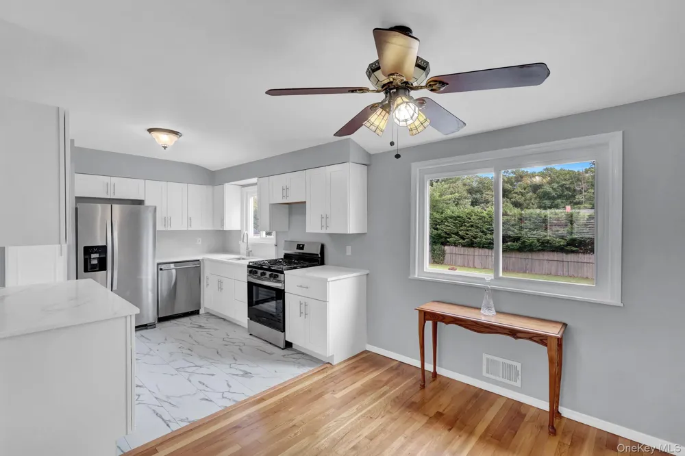 727 Peter Paul Drive West Islip, NY 11795