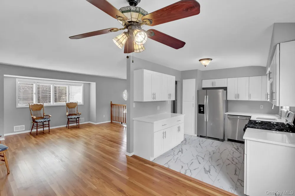727 Peter Paul Drive West Islip, NY 11795