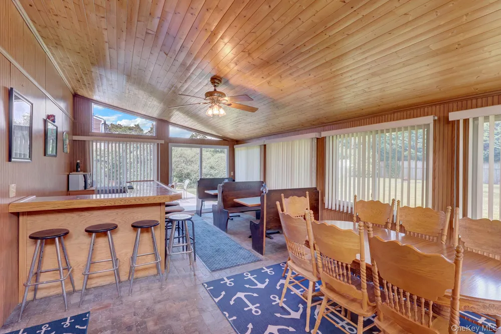 727 Peter Paul Drive West Islip, NY 11795