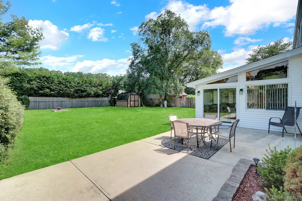 727 Peter Paul Drive West Islip, NY 11795