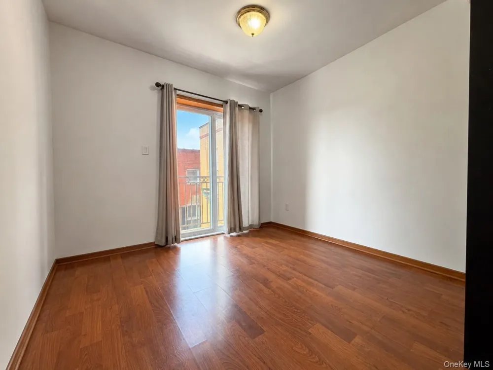 5308 90th Street #3B Elmhurst, NY 11373