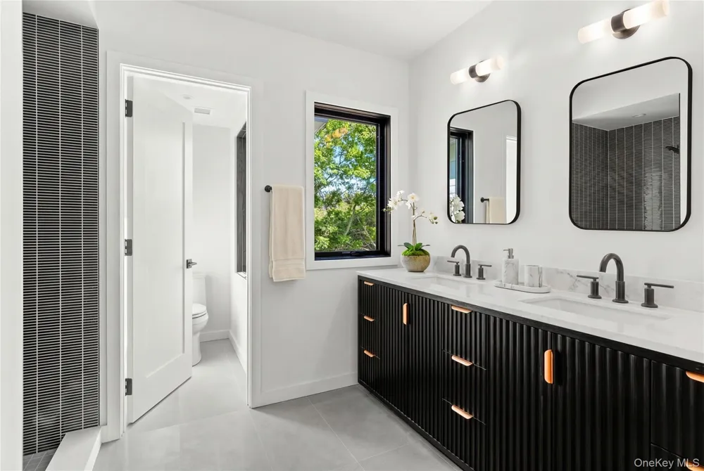 25 S Duncan Drive Montauk, NY 11954