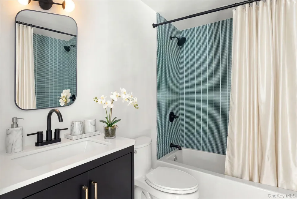 25 S Duncan Drive Montauk, NY 11954